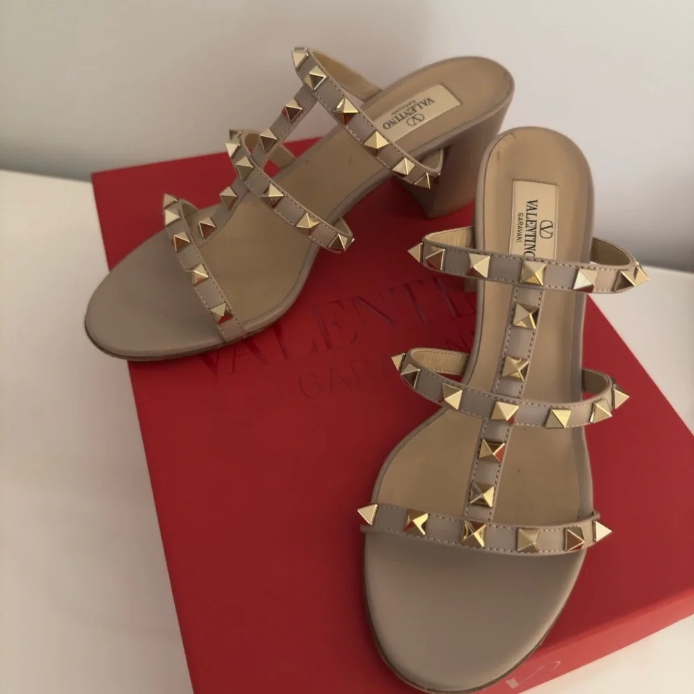 Valentino Rockstud Caged 60 Leather Sandal size 38 - Picture 4 of 9